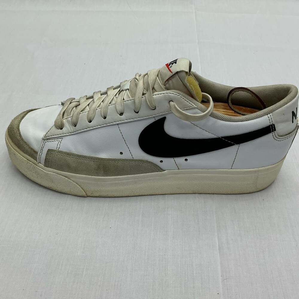 Nike Men’s blazer 77 low tops